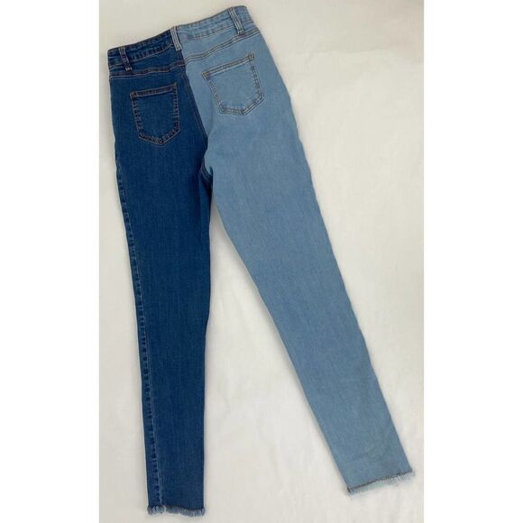 Fashion Nova Day Night Skinny Jeans Two Toned - Size 5 Juniors - Picture 3 of 11